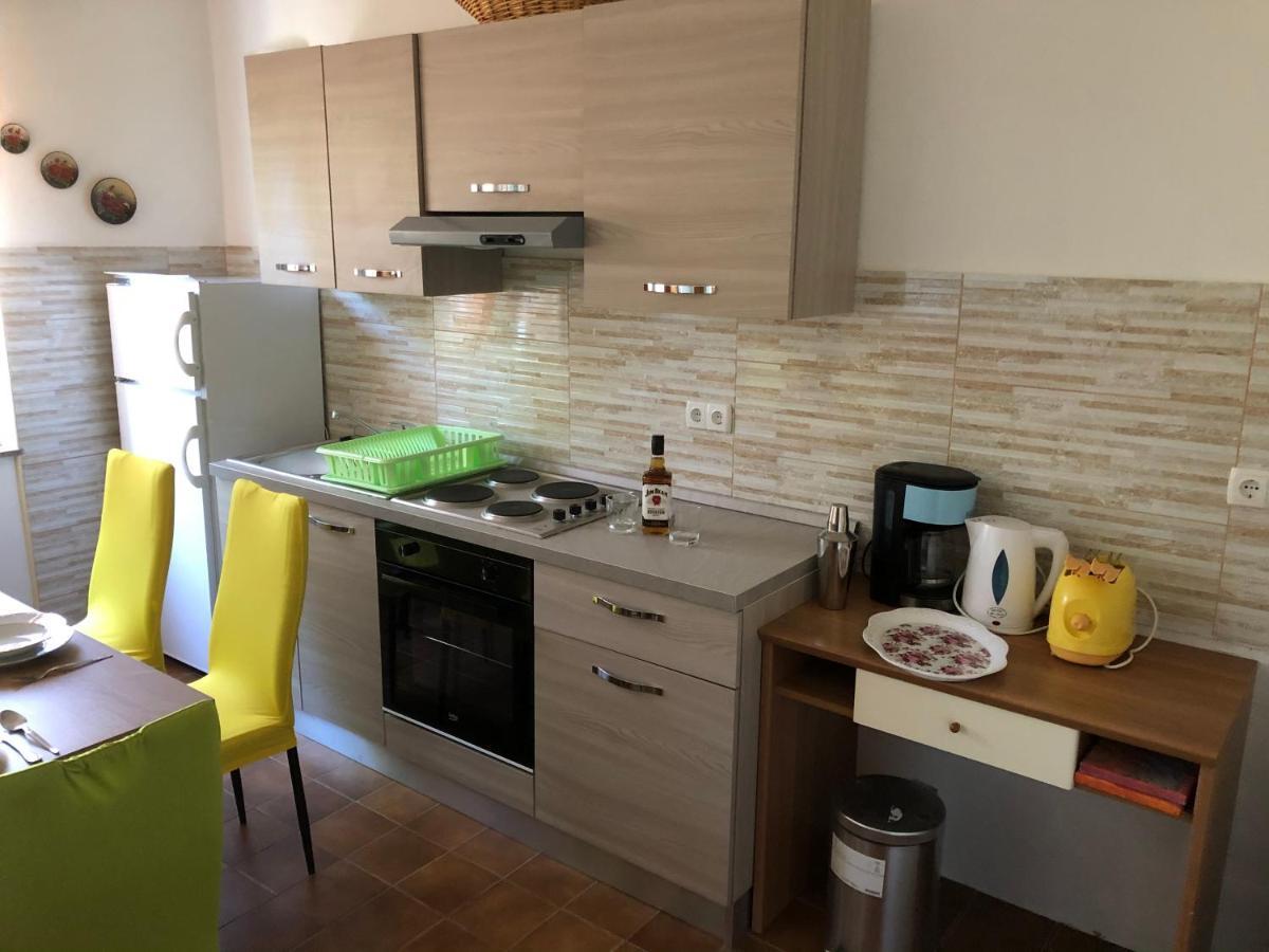 Apartments Ankica Kampor Екстер'єр фото