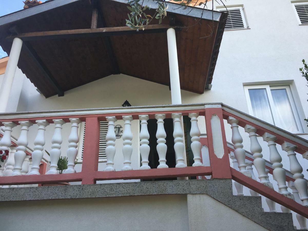 Apartments Ankica Kampor Екстер'єр фото