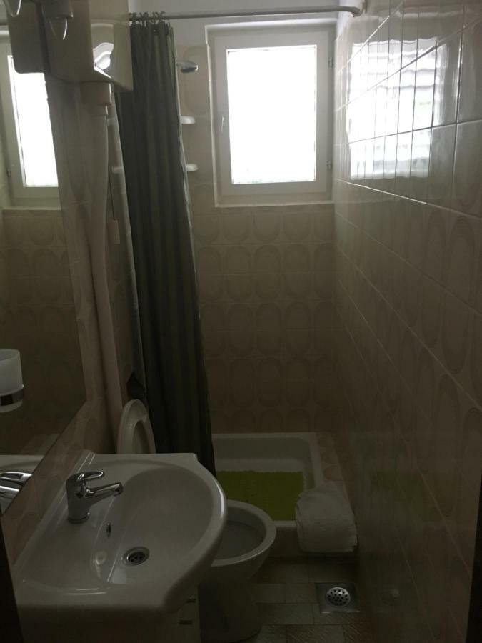 Apartments Ankica Kampor Екстер'єр фото