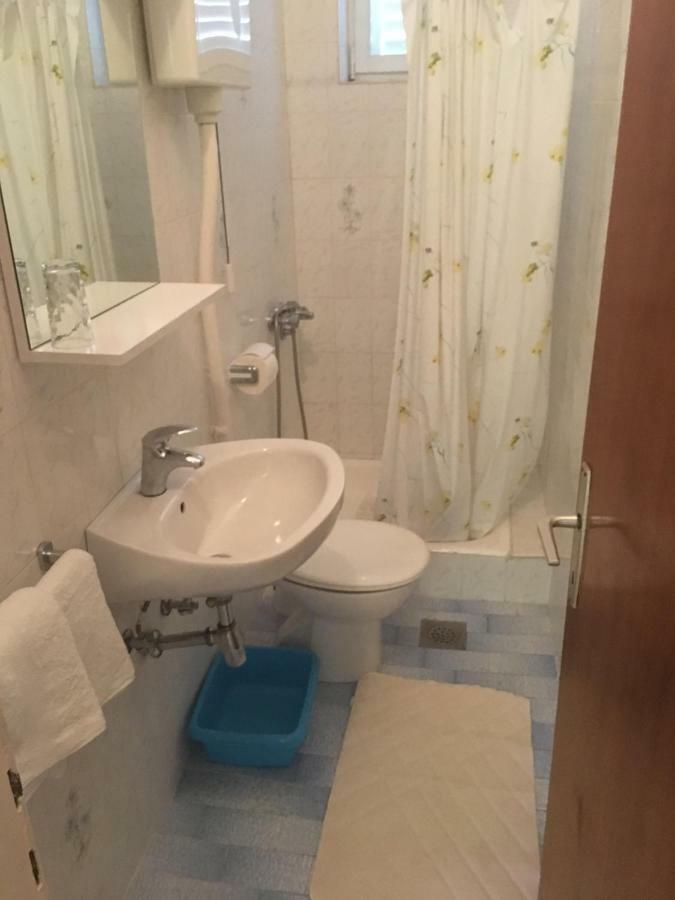 Apartments Ankica Kampor Екстер'єр фото